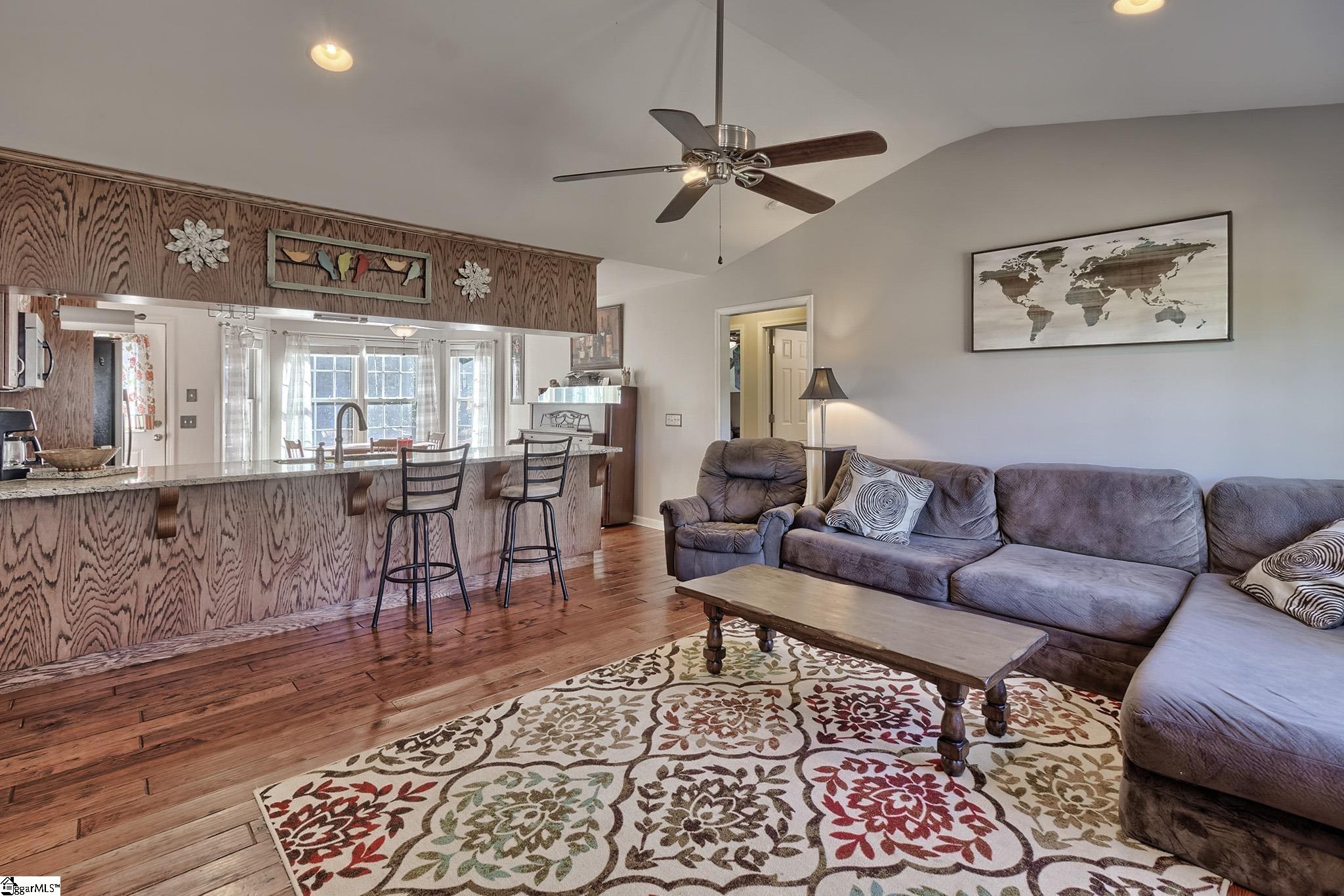 3843 Neely Ferry Road Laurens, SC 29360 - Photo 5 of 29