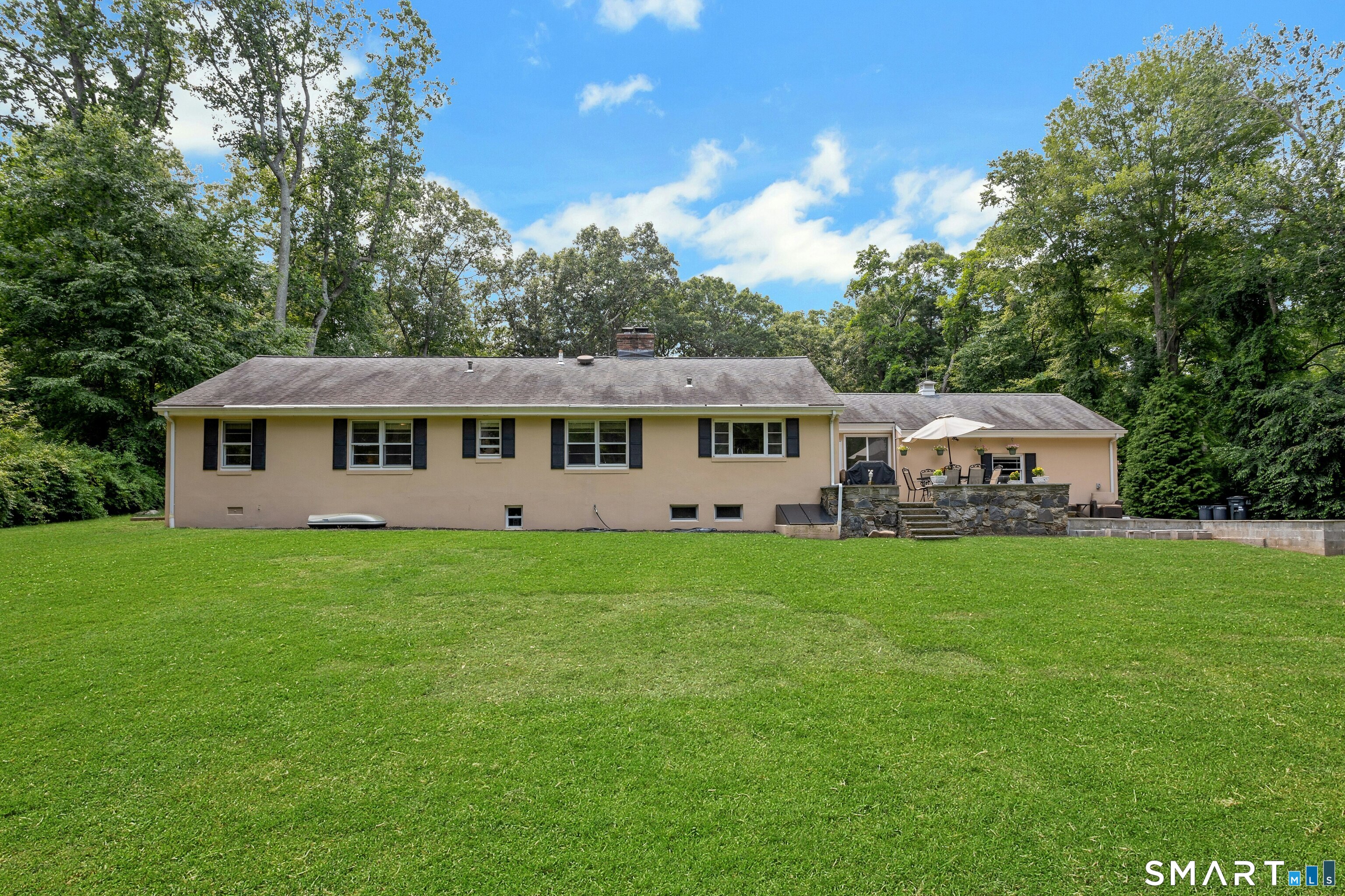 160 Eden Road Stamford, CT 06907 - Photo 25 of 27