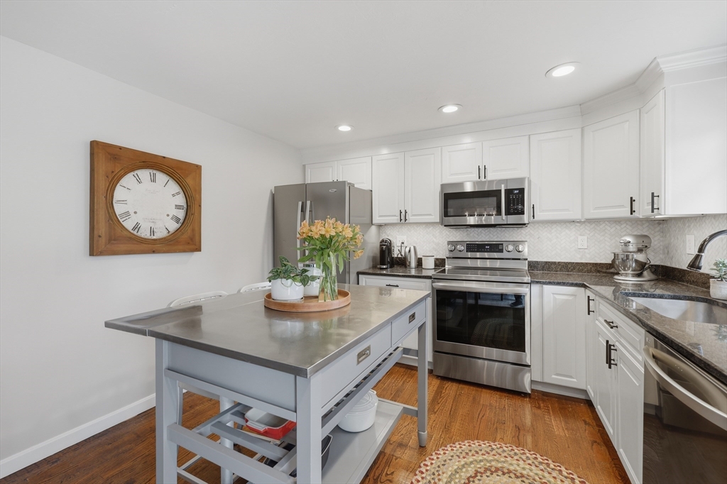 7 Maplewood Road Shrewsbury, MA 01545 - Photo 10 of 34 Gallery Image 10