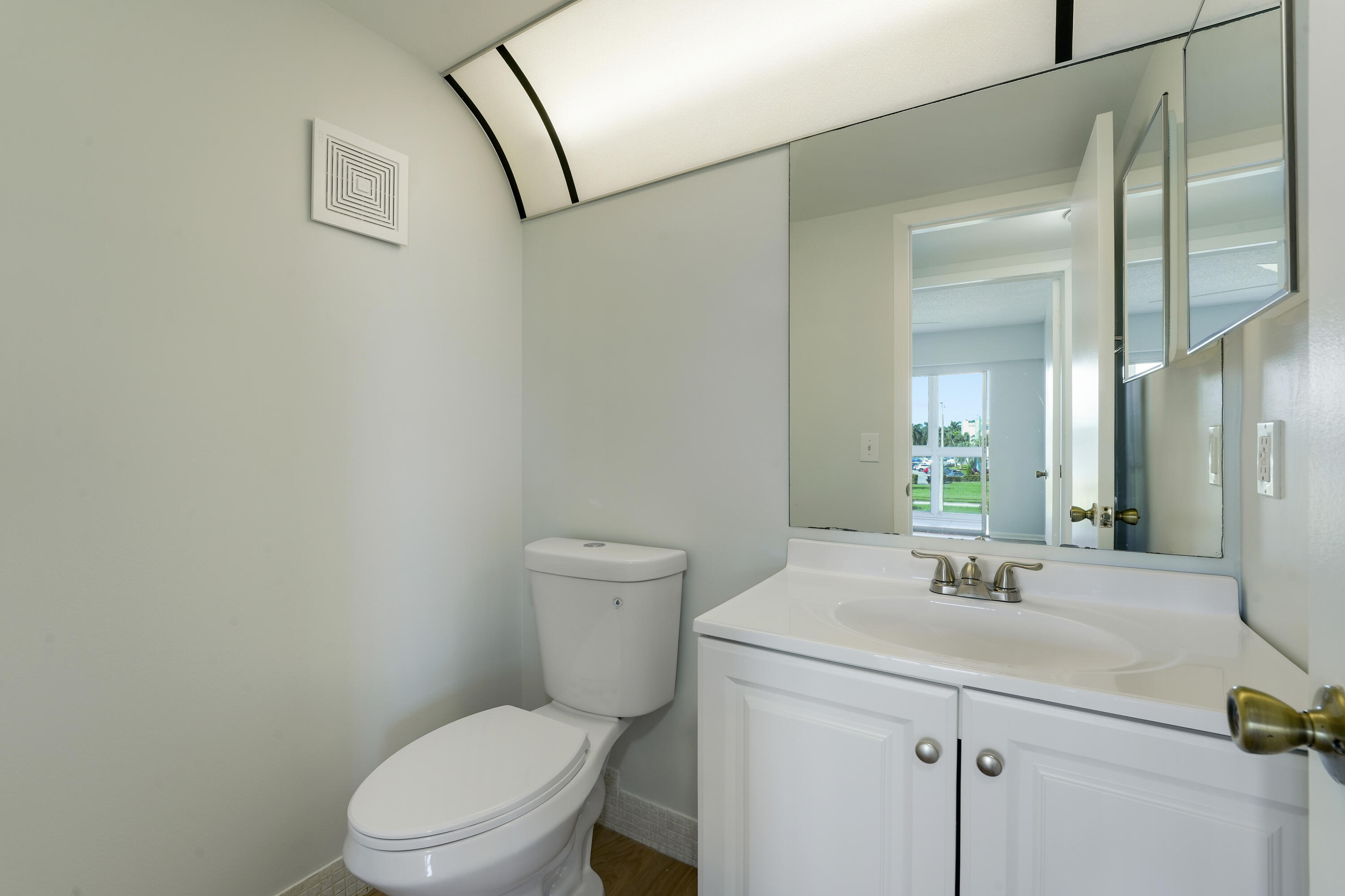 290 Dorset G Boca Raton, FL 33434 - Photo 15 of 20 House-14