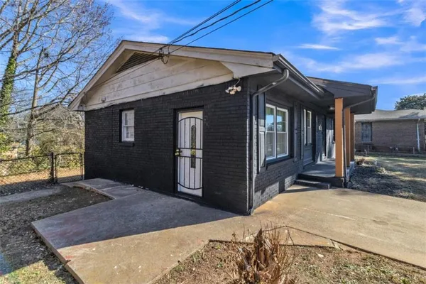 $1,750 | 2958 Holcomb Court, East Point, GA 30344