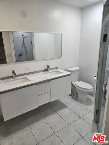 $3,950 | 4531 Van Nuys Boulevard, Sherman Oaks, CA 91403