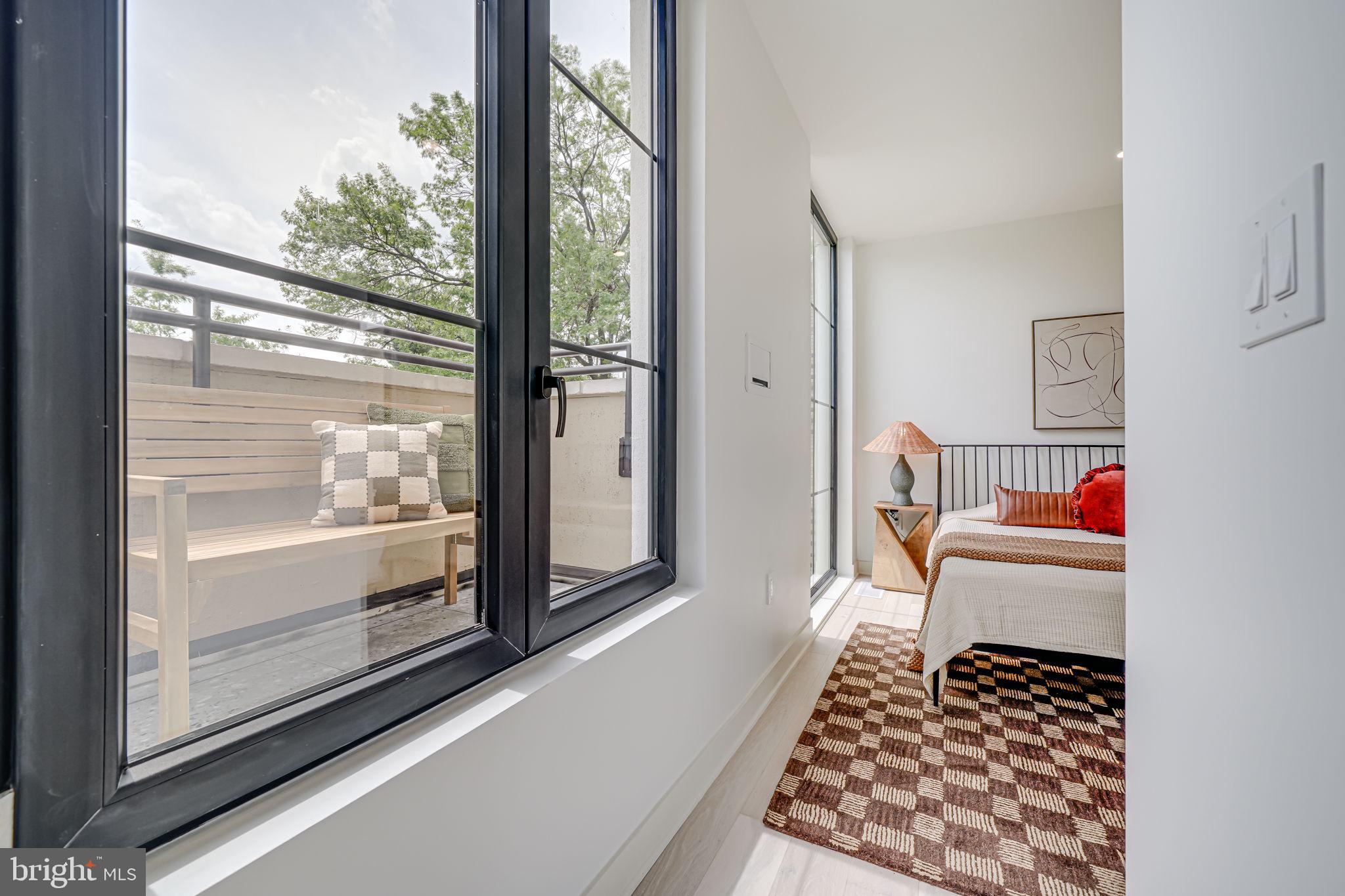 2907 Newark Street Northwest Washington, DC 20008 - Photo 13 of 41