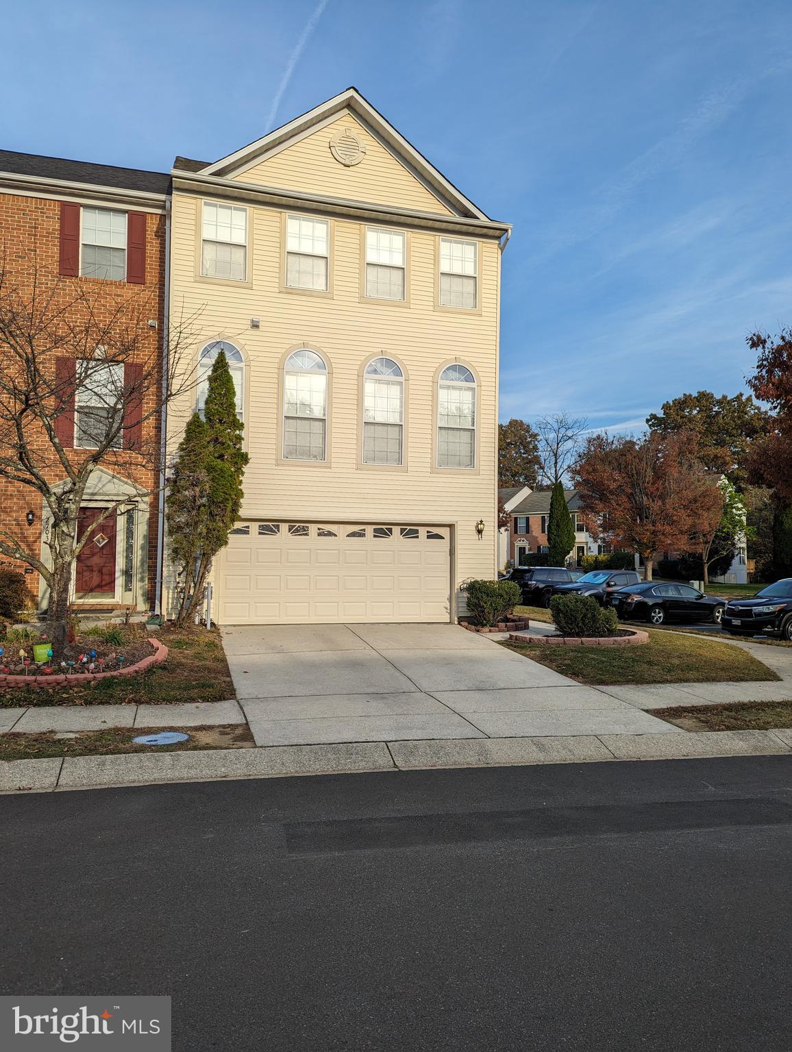2701 Summers Ridge Drive Odenton, MD 21113 - Photo 2 of 50 a front view of a house with a yard