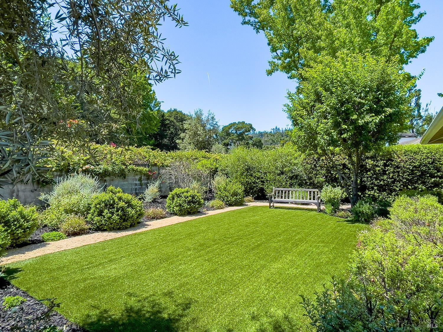 33 Rancheria Road Kentfield, CA 94904 - Photo 12 of 87