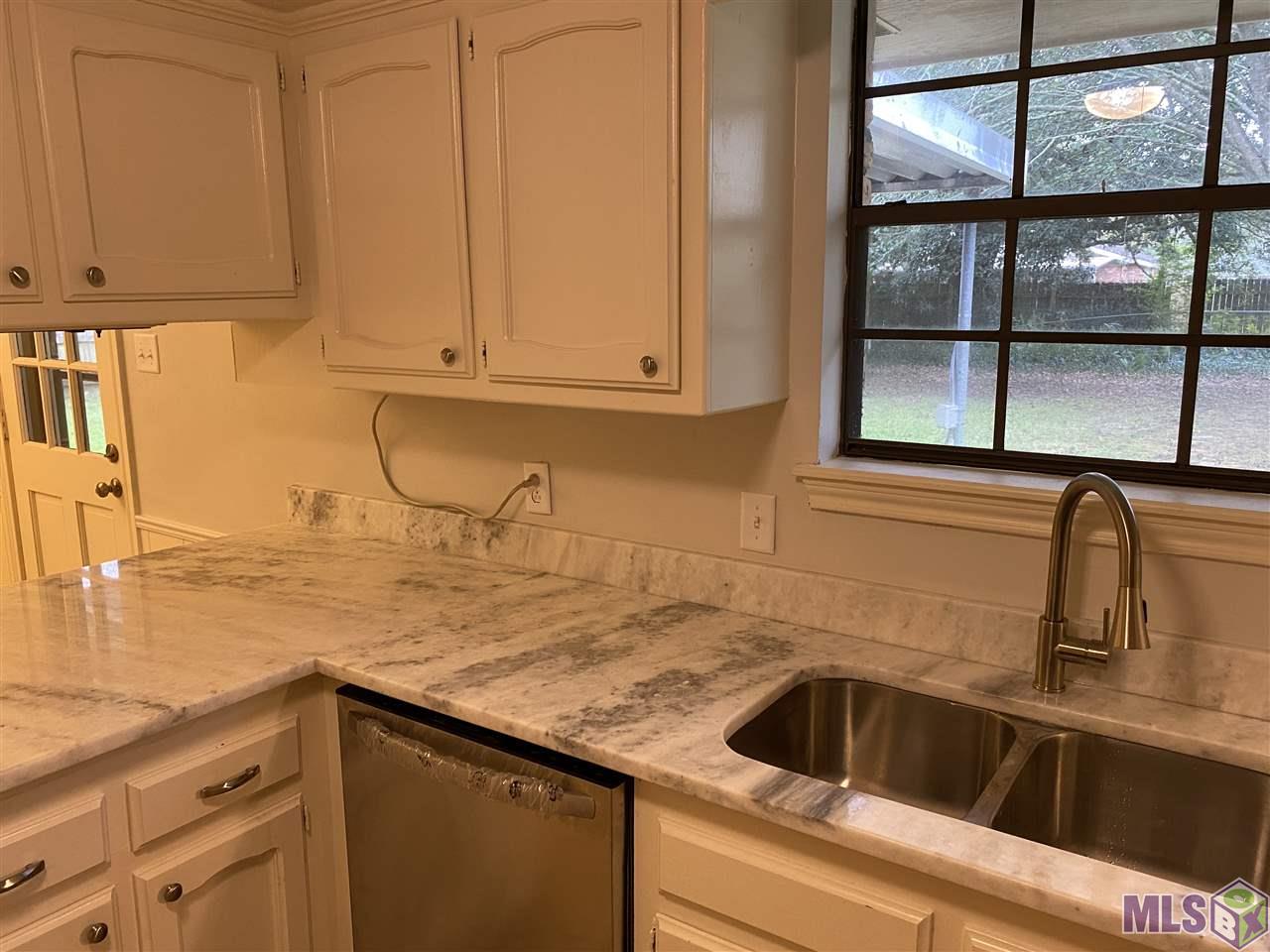 14633 Colonel Allen Court Baton Rouge, LA 70816 - Photo 7 of 14 Gallery Image 7