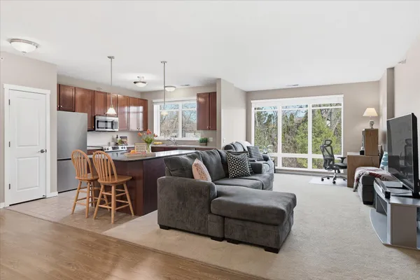 $239,900 | 1070 Grandview Court Northeast, Unit 414, Columbia Heights, MN 55421