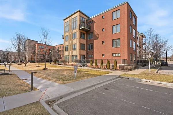 $239,900 | 1070 Grandview Court Northeast, Unit 414, Columbia Heights, MN 55421