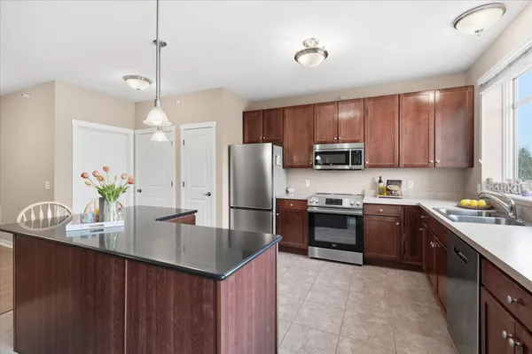 $239,900 | 1070 Grandview Court Northeast, Unit 414, Columbia Heights, MN 55421