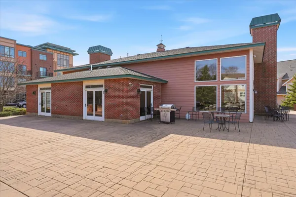 $239,900 | 1070 Grandview Court Northeast, Unit 414, Columbia Heights, MN 55421