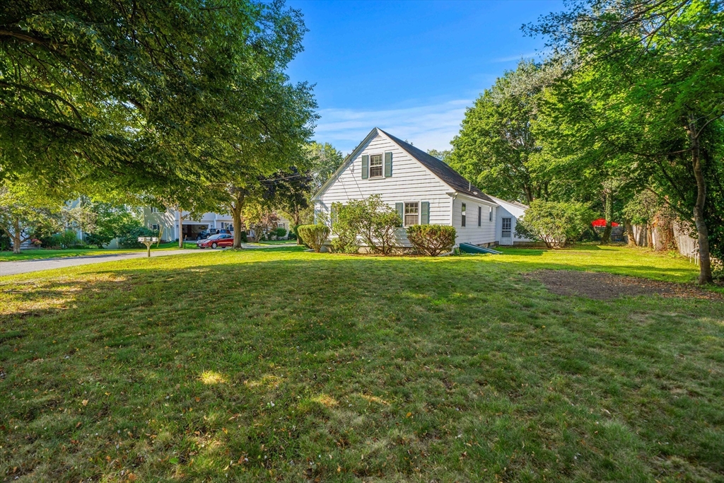 31 Homestead Circle Hamilton, MA 01982 - Photo 30 of 38 Gallery Image 30