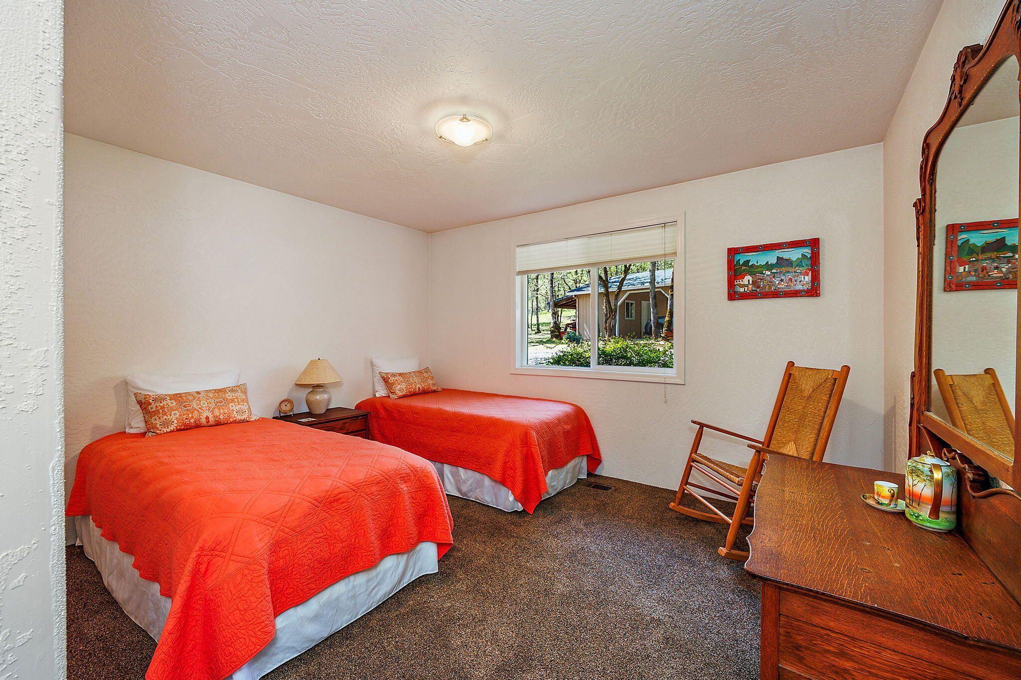 7849 Old Stage Road Central Point, OR 97502 - Photo 47 of 72 30