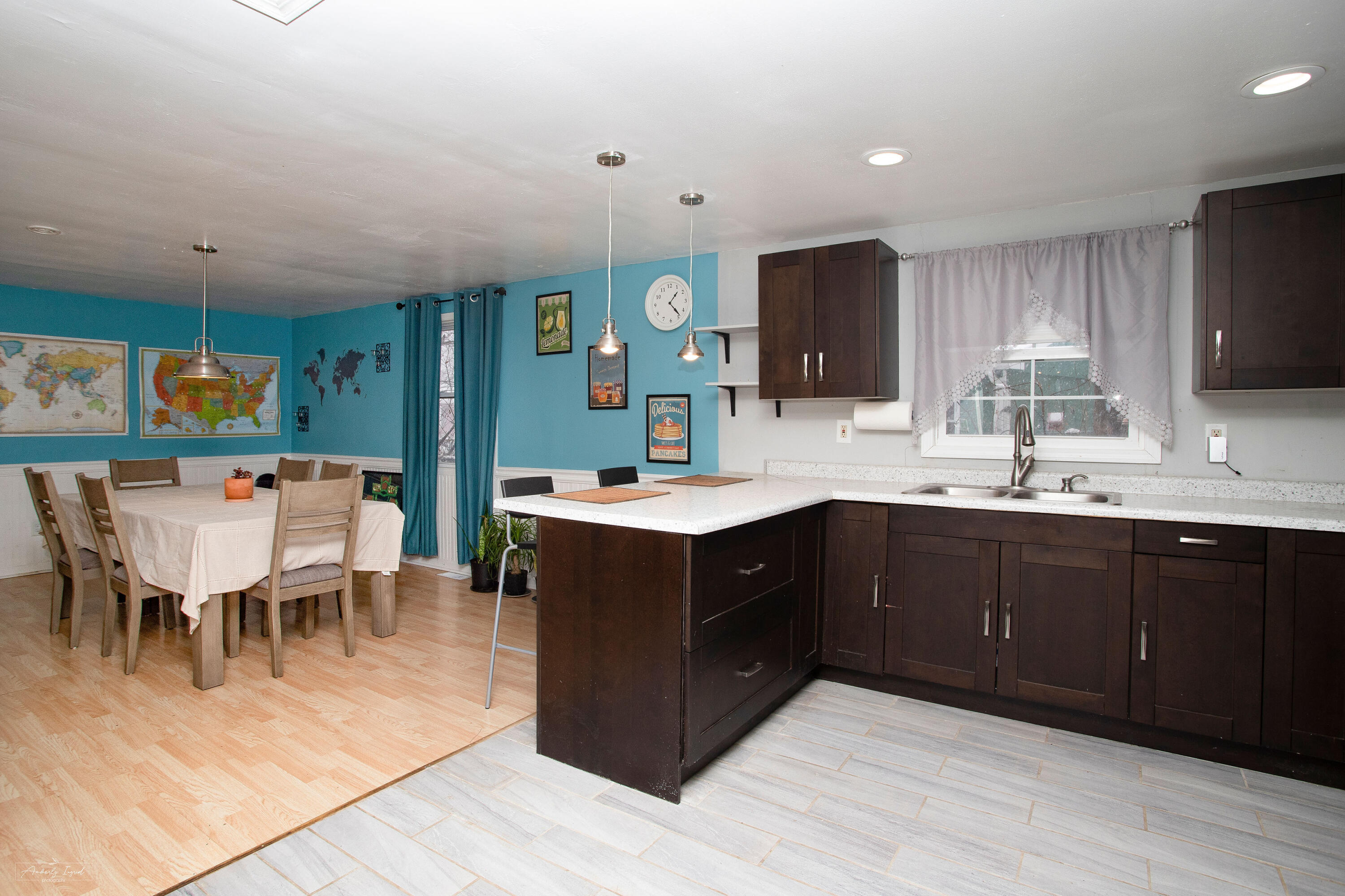12430 Timber Ridge Drive Pleasant Prairie, WI 53158 - Photo 3 of 14 12430 Timber-liv-din
