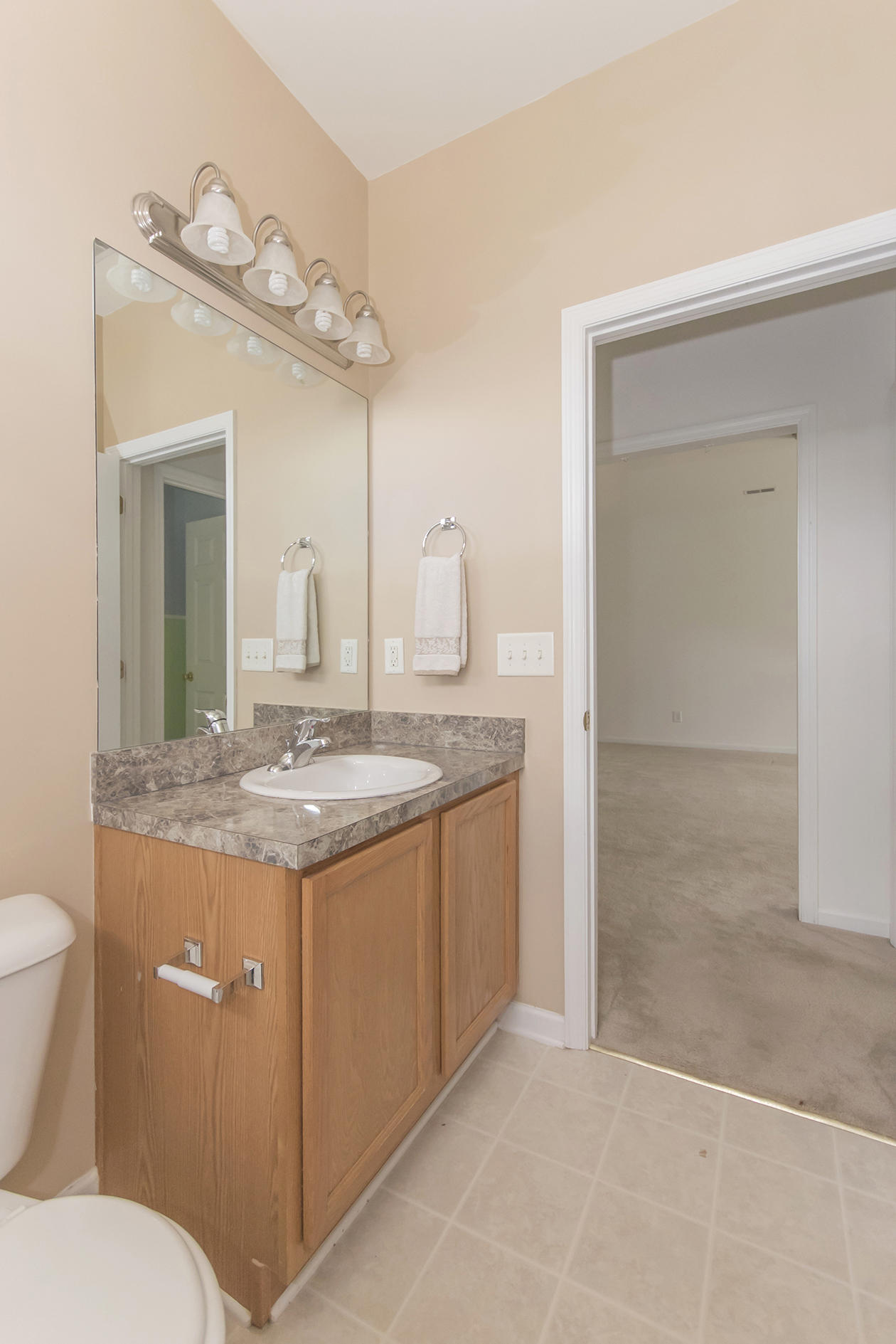 261 Westbrooke Road Summerville, SC 29486 - Photo 17 of 26 Hallway bathroom