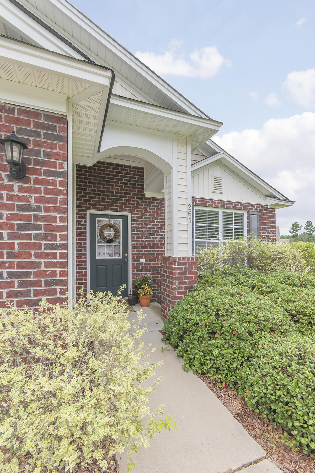 261 Westbrooke Road Summerville, SC 29486 - Photo 5 of 26 Stoop over front entrance