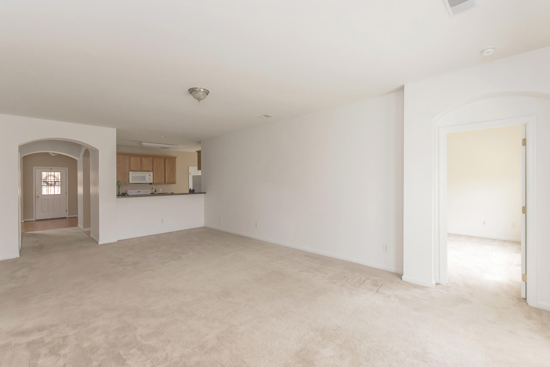 261 Westbrooke Road Summerville, SC 29486 - Photo 6 of 26 Spacious den