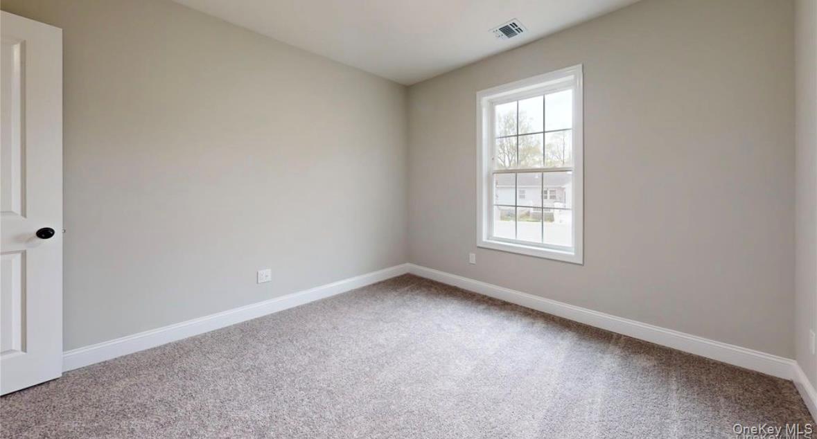 492 Blue Point Road Farmingville, NY 11738 - Photo 8 of 15