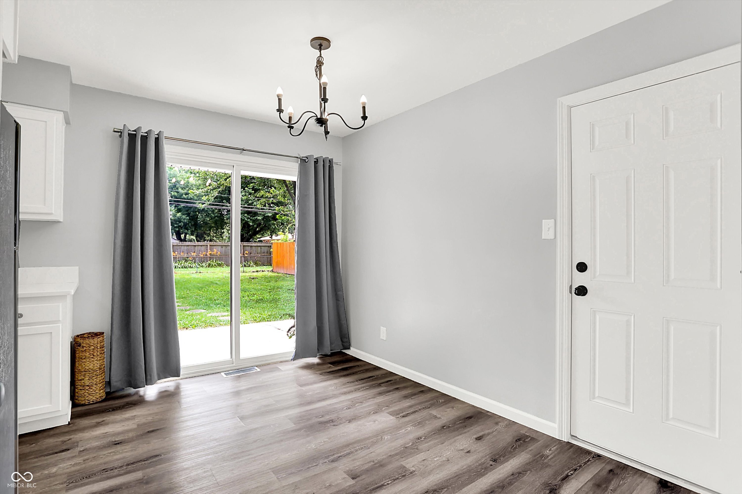 525 Howard Road Greenwood, IN 46142 - Photo 12 of 44 Gallery Image 12