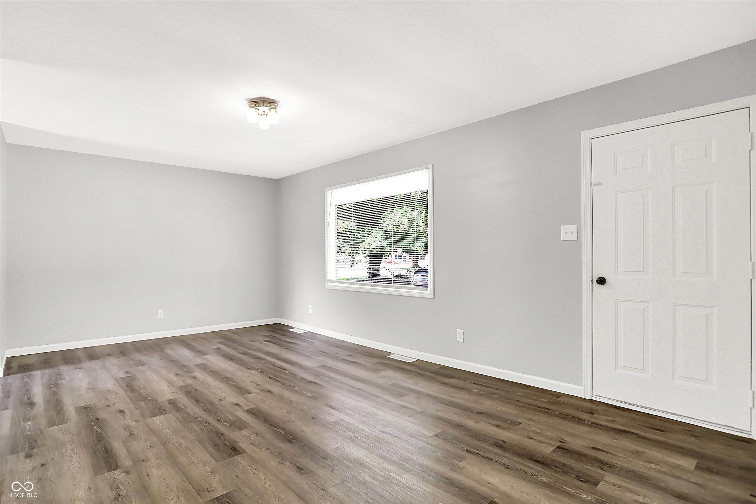525 Howard Road Greenwood, IN 46142 - Photo 6 of 44 Gallery Image 6