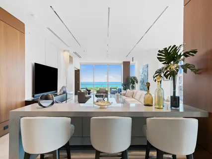 $5,750,000 | 920 Intracoastal Drive, Unit PH1, Fort Lauderdale, FL 33304