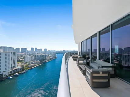 $5,750,000 | 920 Intracoastal Drive, Unit PH1, Fort Lauderdale, FL 33304