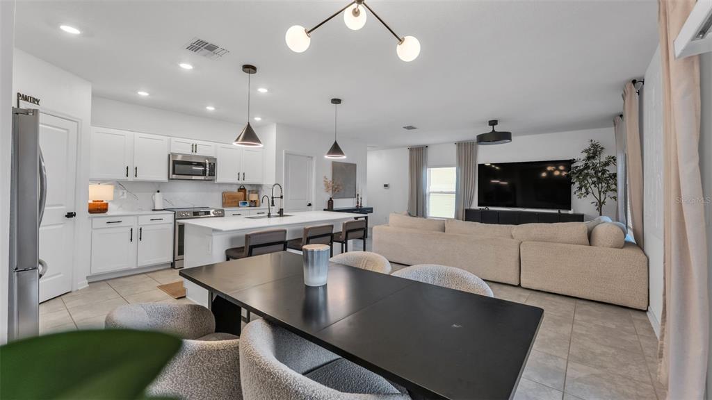 569 Reggie Road Winter Haven, FL 33859 - Photo 11 of 59