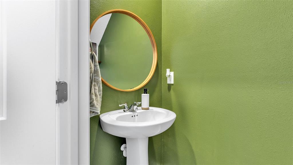 569 Reggie Road Winter Haven, FL 33859 - Photo 15 of 59