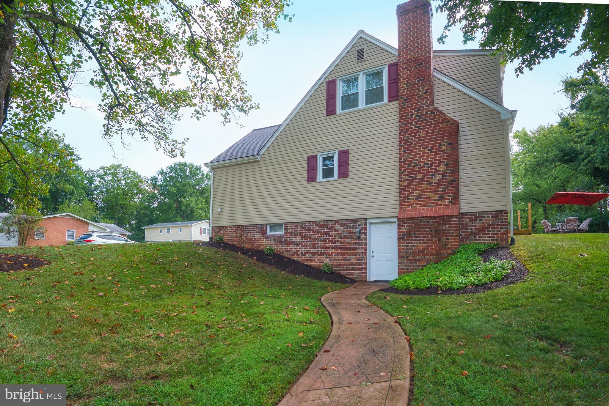 8221 Brattle Road Baltimore, MD 21208 - Photo 6 of 35