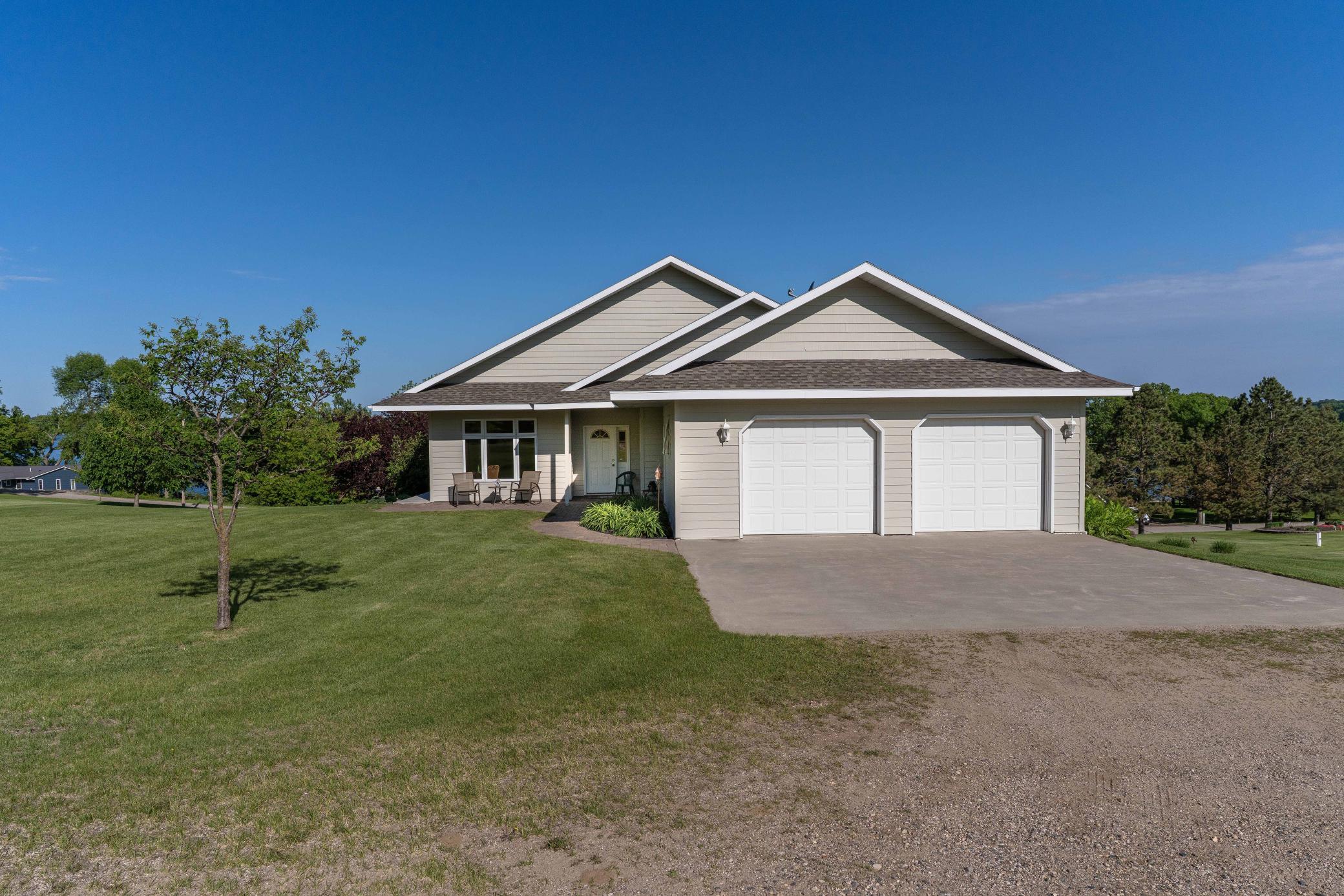 14124 East Eagle Lake Road Battle Lake, MN 56515 - Photo 4 of 100