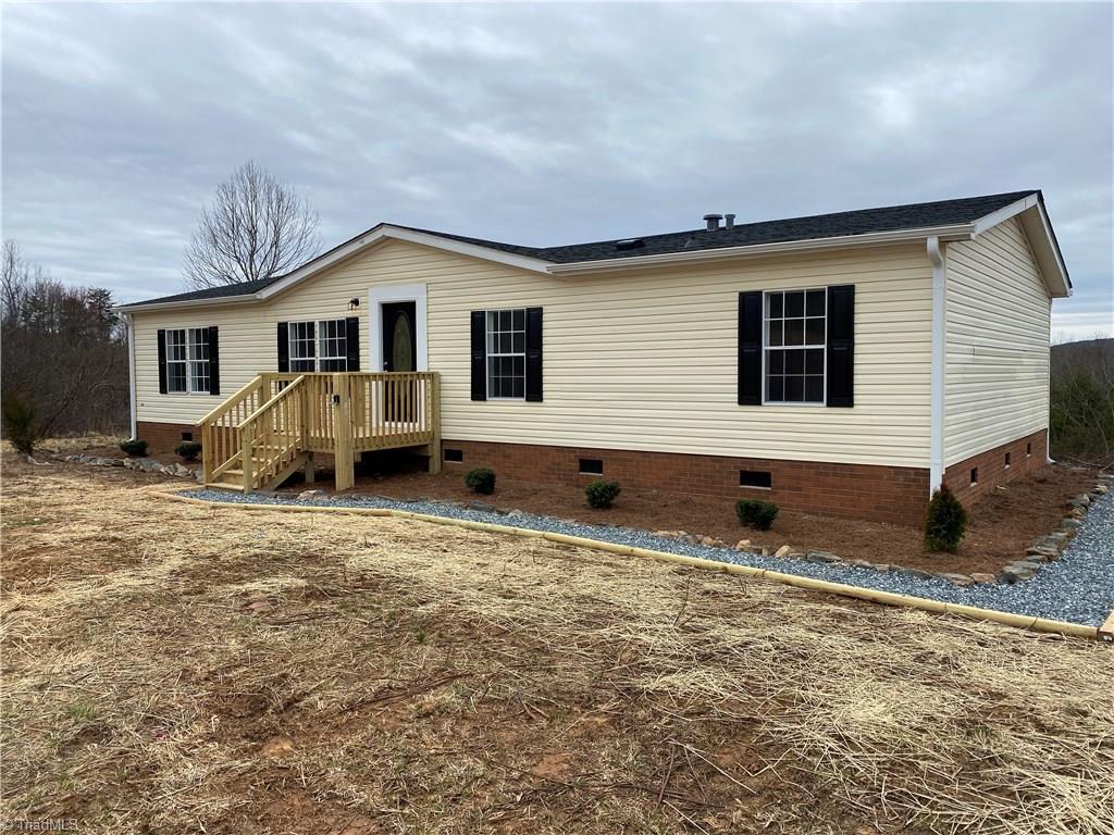 1362 Harris Road Walnut Cove, NC 27052 - Photo 2 of 25 Gallery Image 2