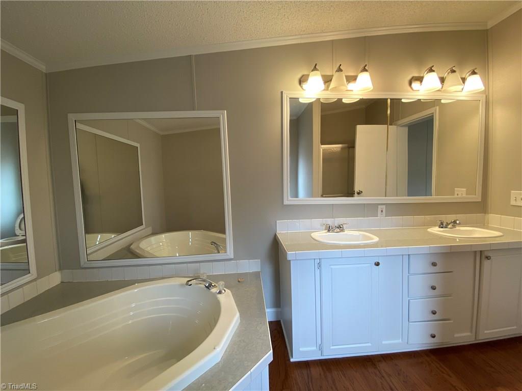 1362 Harris Road Walnut Cove, NC 27052 - Photo 17 of 25 Gallery Image 17