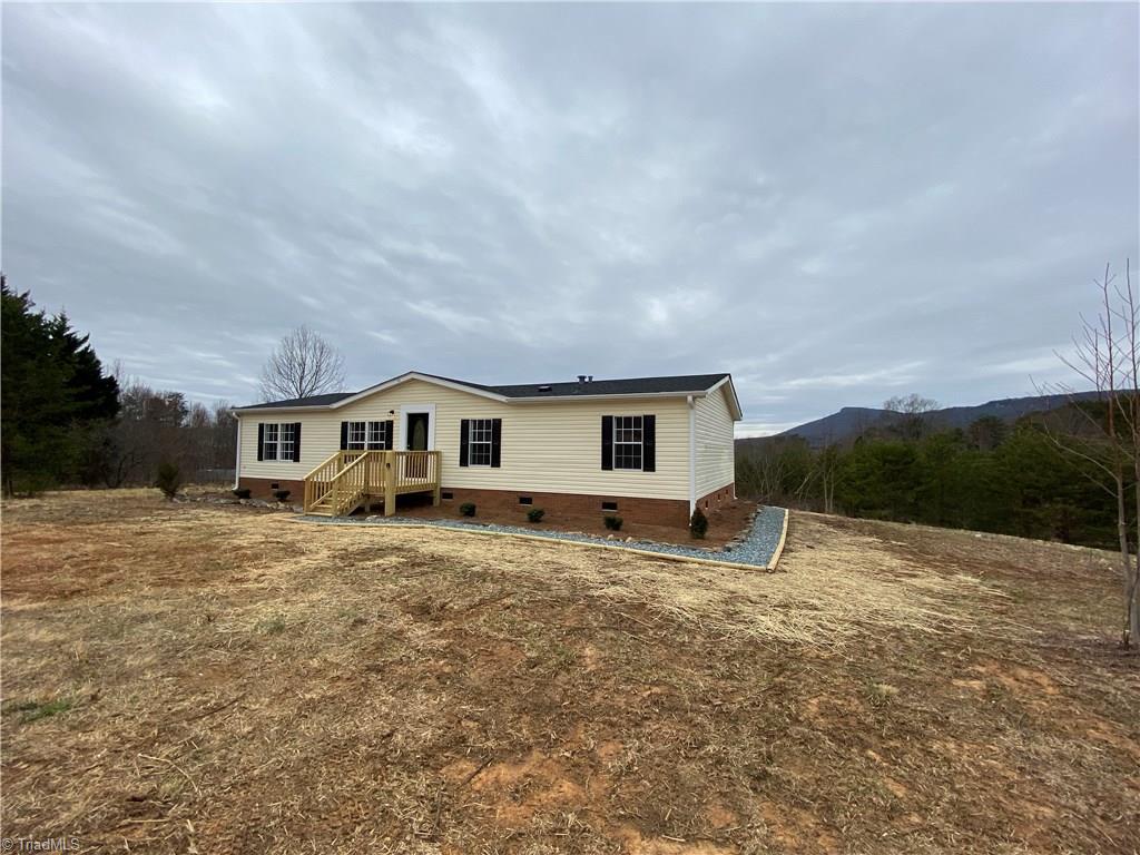 1362 Harris Road Walnut Cove, NC 27052 - Photo 3 of 25 Gallery Image 3