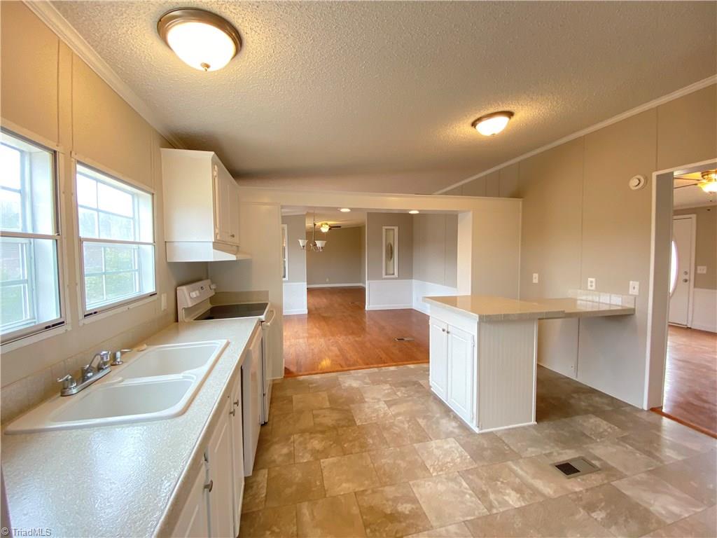 1362 Harris Road Walnut Cove, NC 27052 - Photo 10 of 25 Gallery Image 10