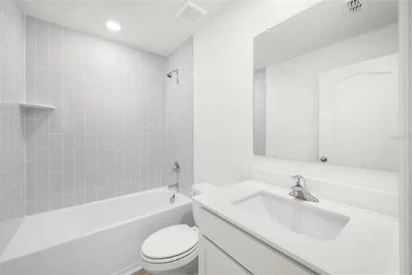 $279,900 | 13311 Tula Loop, Astatula, FL 34705