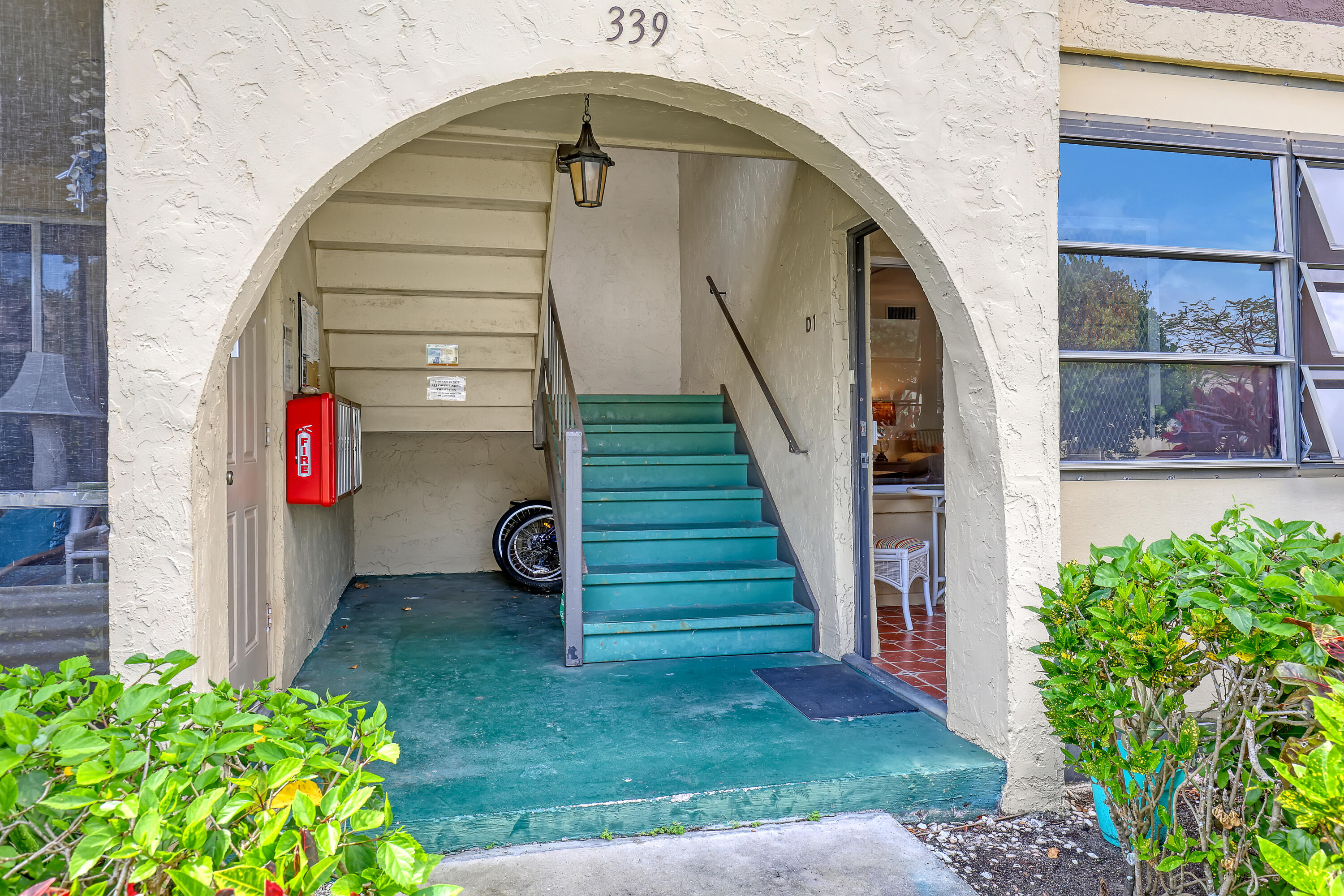 339 Pine Ridge Circle, Unit D1 Greenacres, FL 33463 - Photo 5 of 56 339 Pine Ridge #D1 (5)