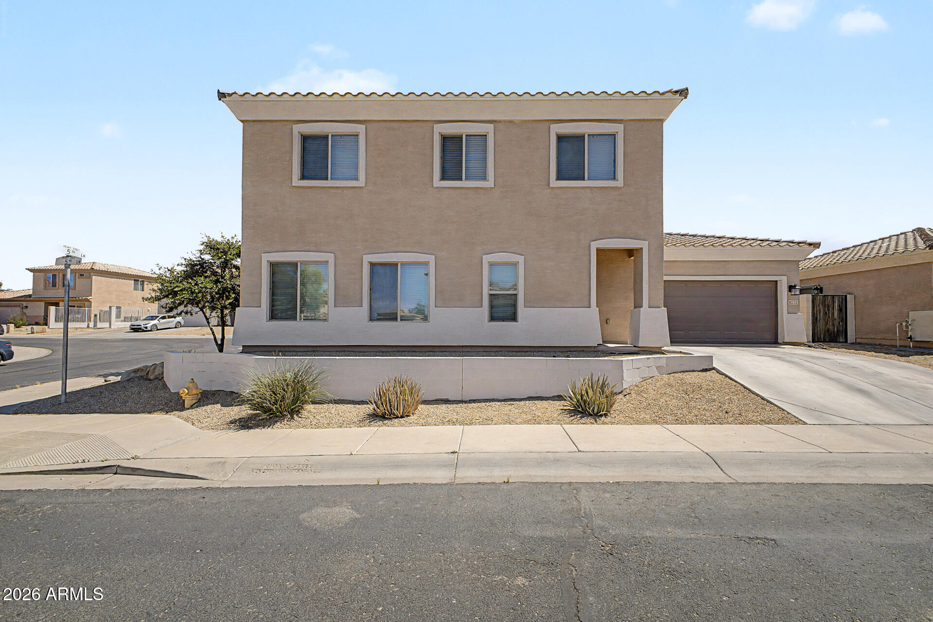 8225 South 5th Lane Phoenix, AZ 85041 - Photo 1 of 33 01-5th