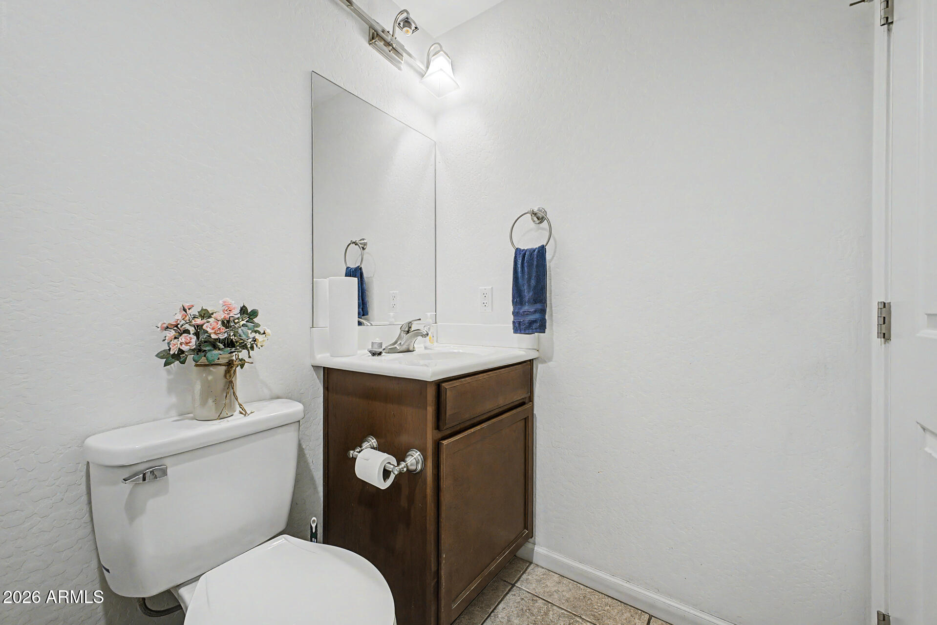 8225 South 5th Lane Phoenix, AZ 85041 - Photo 12 of 33 12-5th