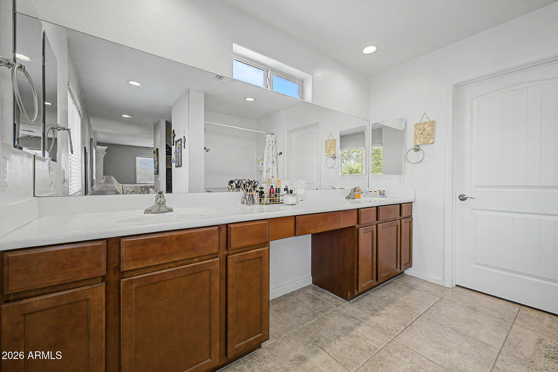 8225 South 5th Lane Phoenix, AZ 85041 - Photo 16 of 33 16-5th
