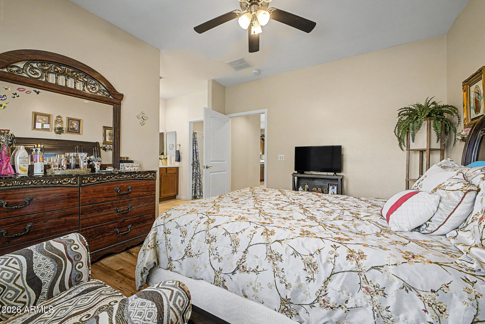 8225 South 5th Lane Phoenix, AZ 85041 - Photo 19 of 33 20-5th