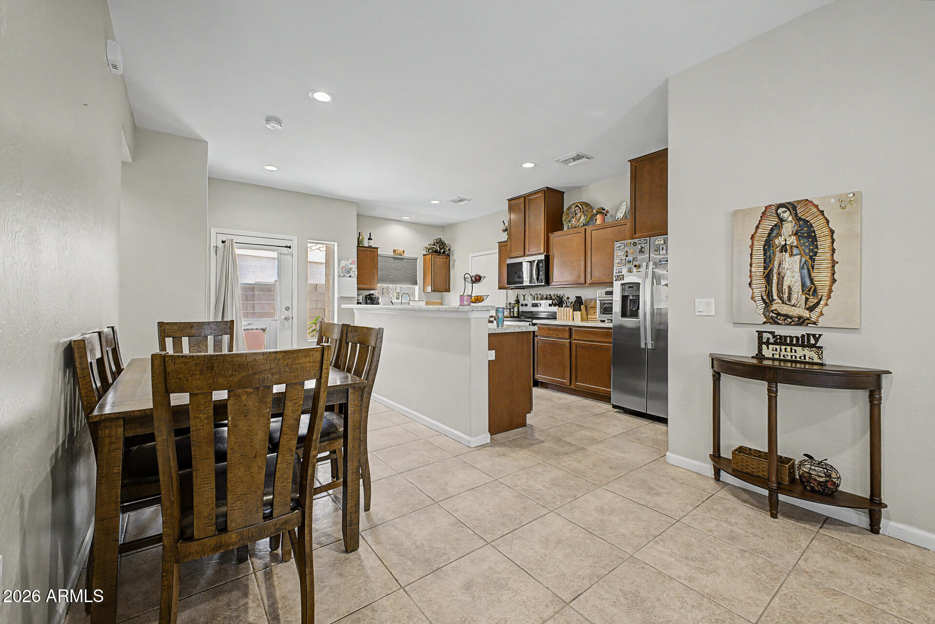 8225 South 5th Lane Phoenix, AZ 85041 - Photo 7 of 33 07-5th