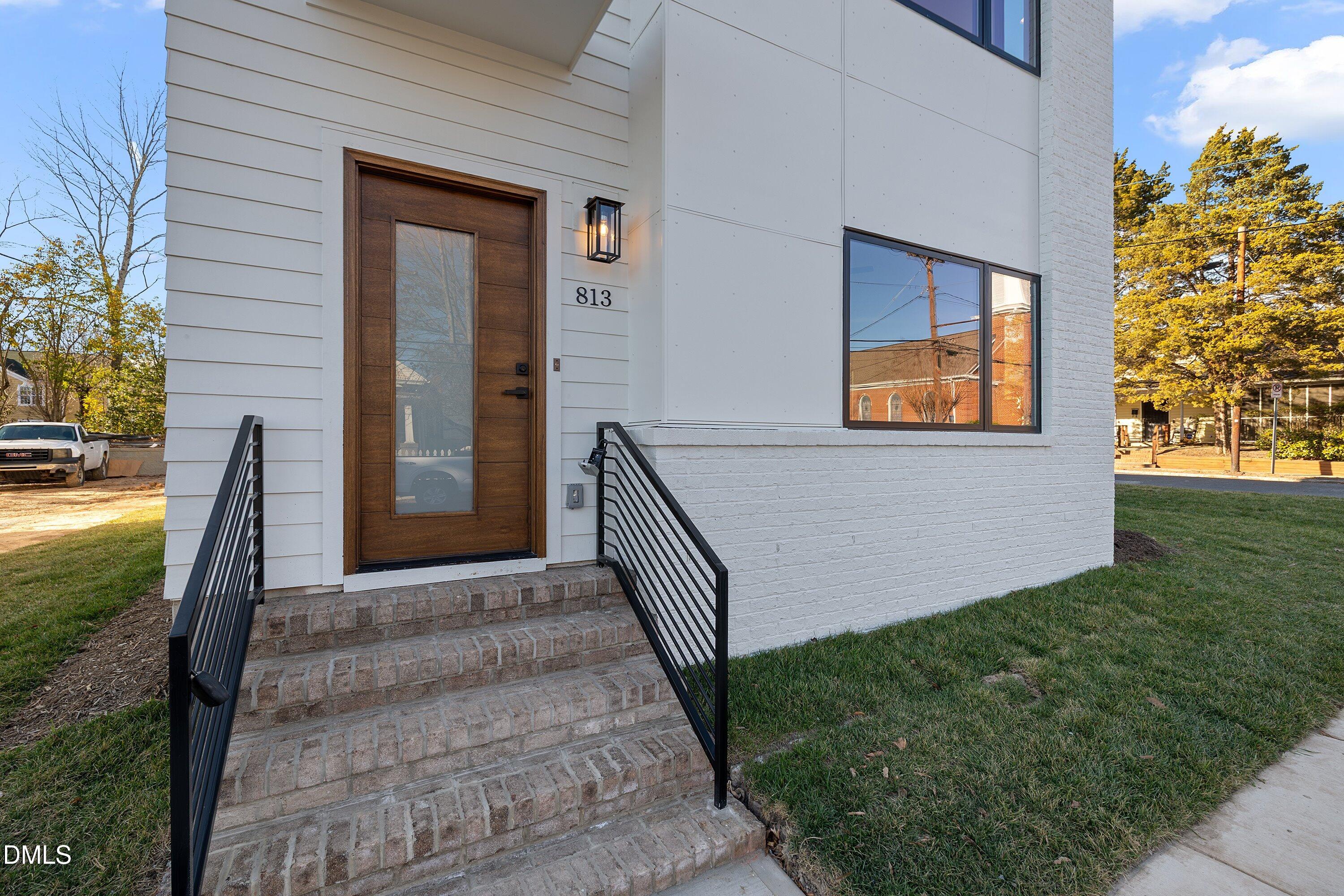 813 North Roxboro Street Durham, NC 27701 - Photo 2 of 79 06-813 N Roxboro_6966