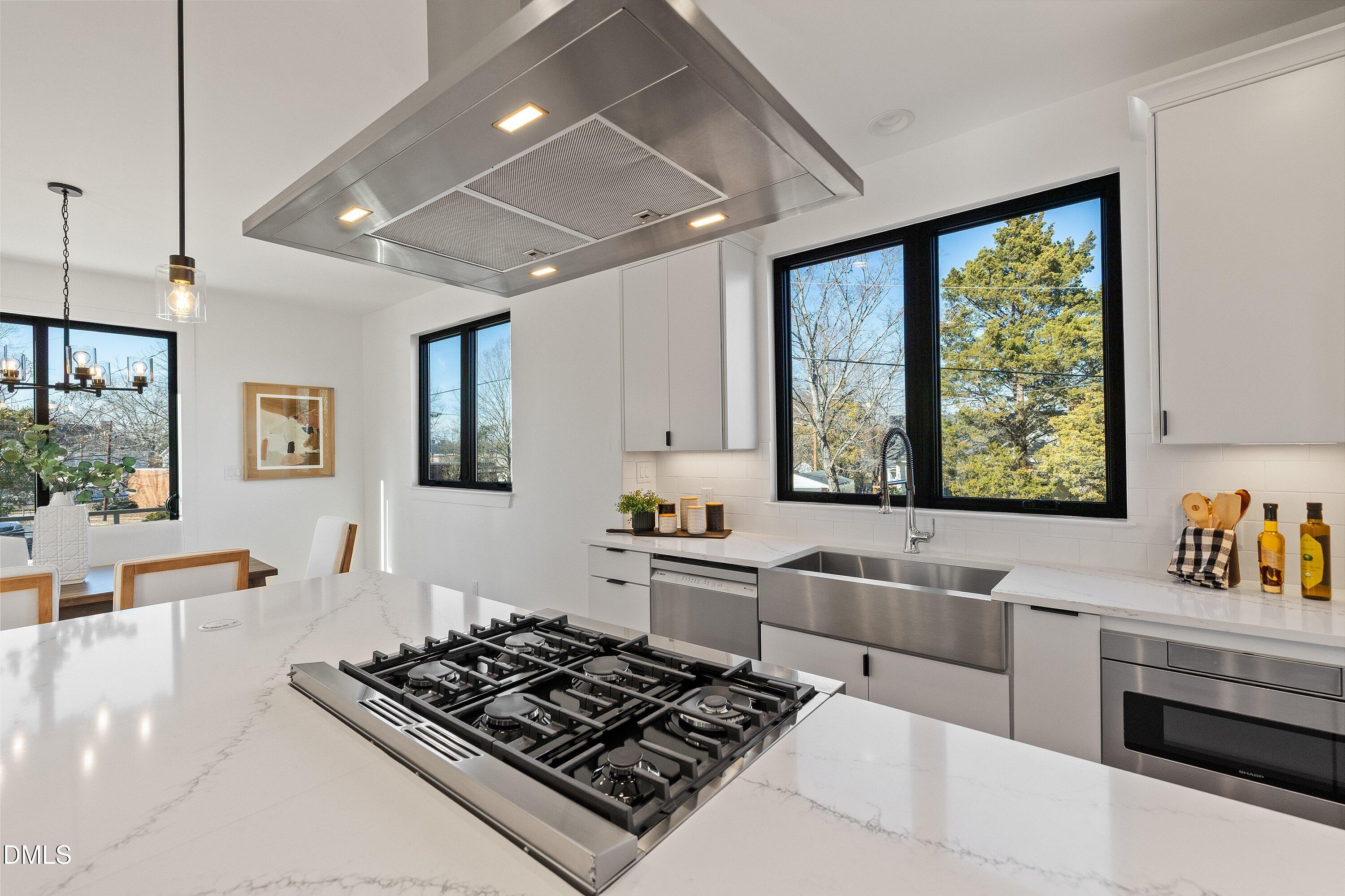 813 North Roxboro Street Durham, NC 27701 - Photo 27 of 79 36-813 N Roxboro_6793