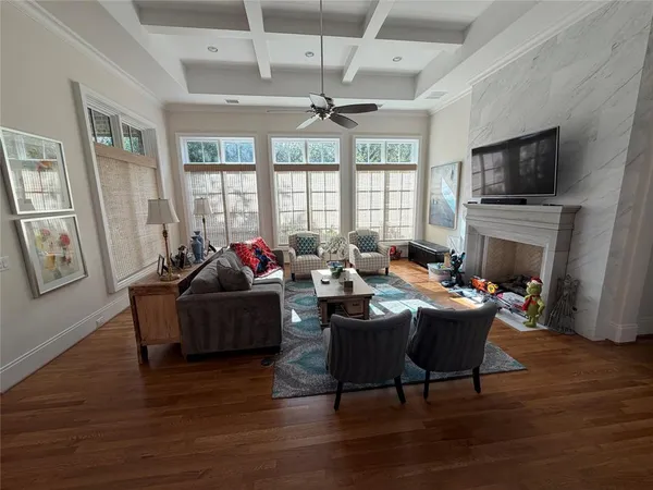 $5,500 | 11 Edge Hill Drive, Dallas, TX 75248