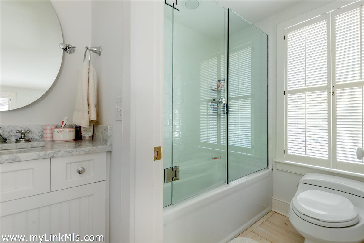 4 Crown Court Nantucket, MA 02554 - Photo 19 of 66