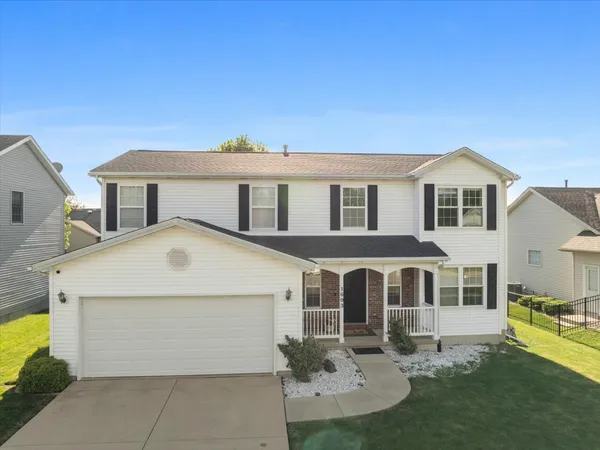 $349,900 | 1603 Whitmer Court, Bloomington, IL 61704