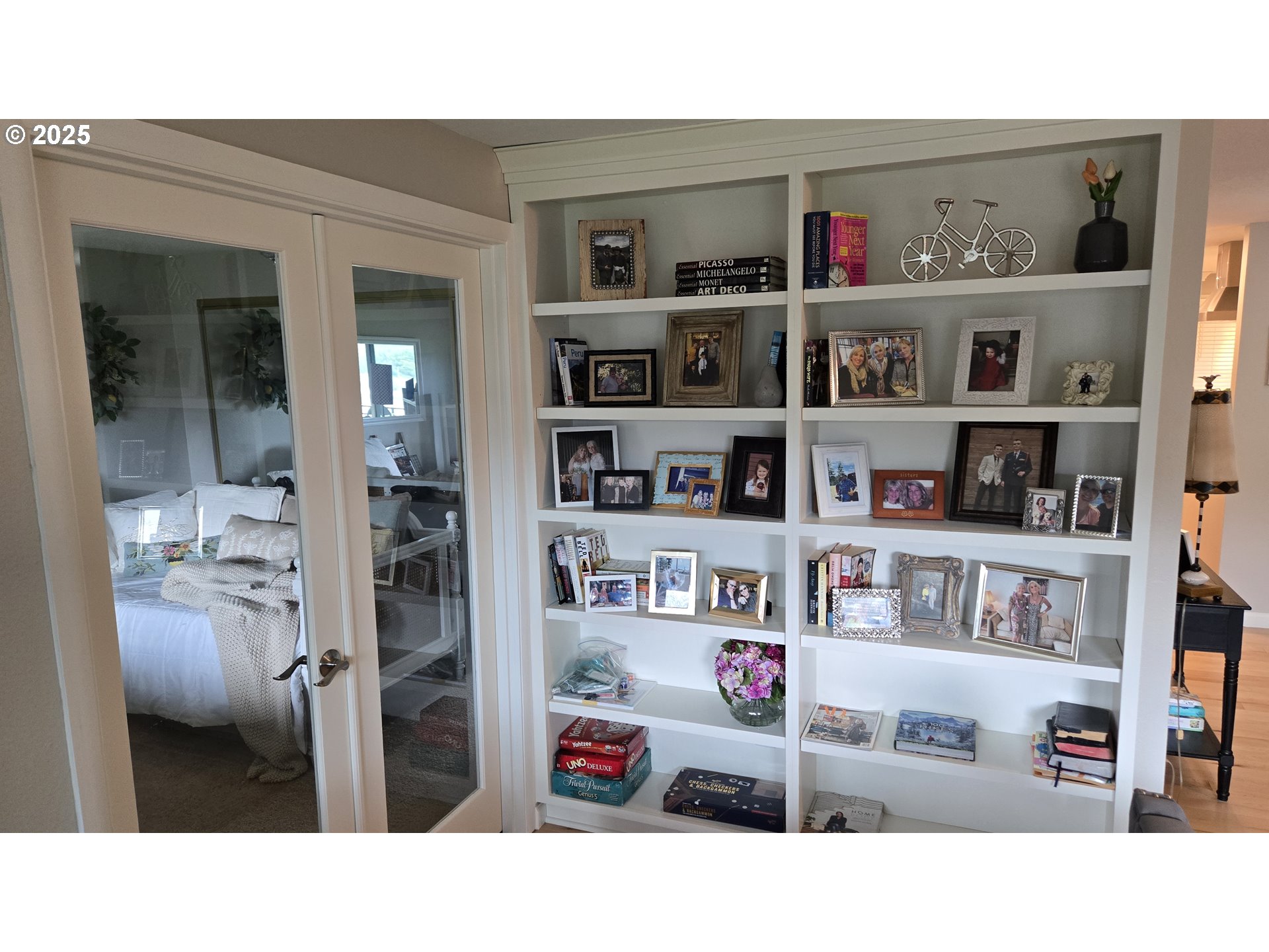 5624 South Riverside Lane, Unit 8 Portland, OR 97239 - Photo 10 of 11