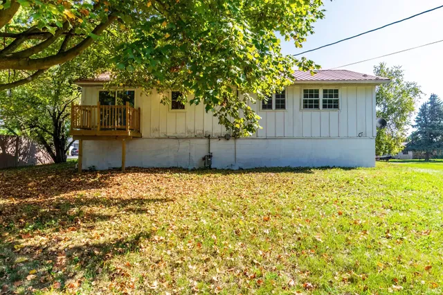 $199,000 | 423 Jay Street, Topeka, IN 46571