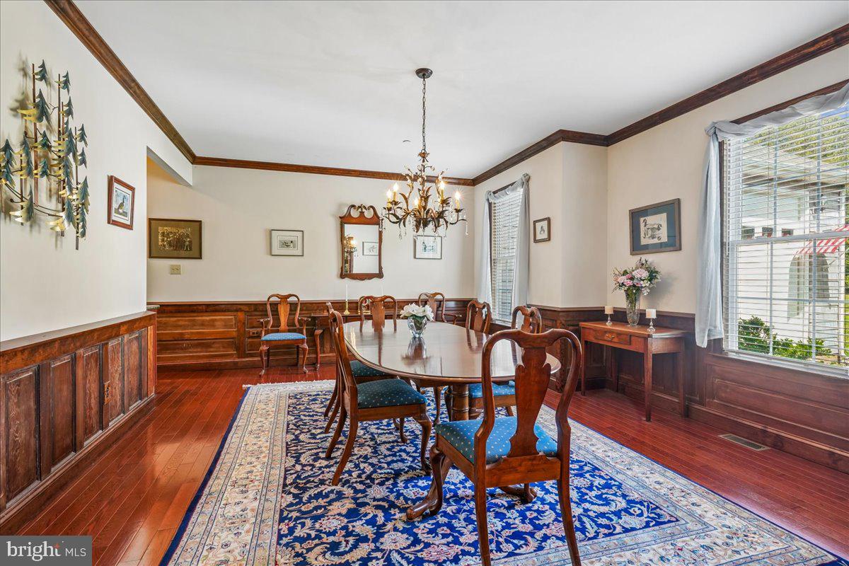 12195 Potomac View Road Newburg, MD 20664 - Photo 11 of 91 Dining Room