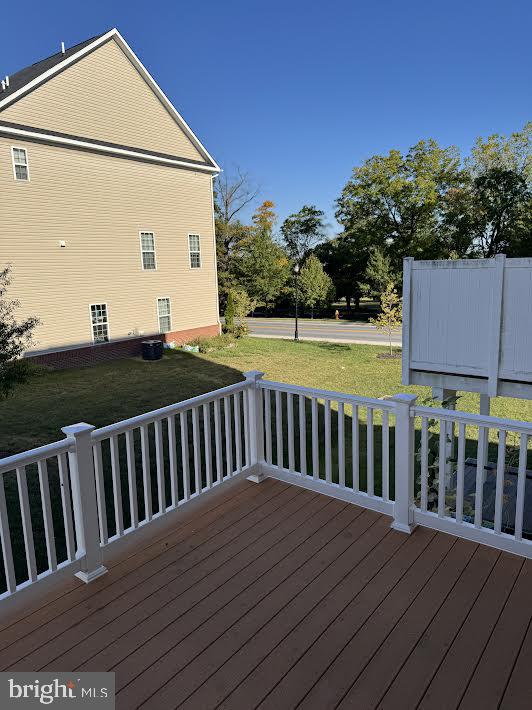 7806 Taggart Court Elkridge, MD 21075 - Photo 15 of 21 a view of a wooden deck
