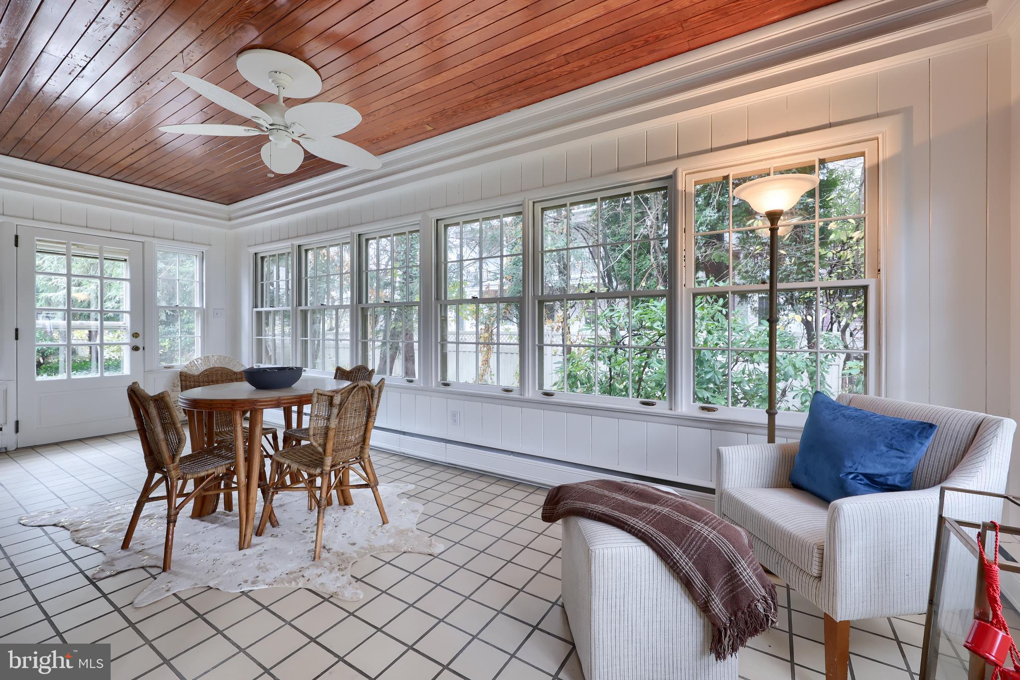 568 Chestnut Street Columbia, PA 17512 - Photo 25 of 68 a view of a dining room with furniture window and outside view
